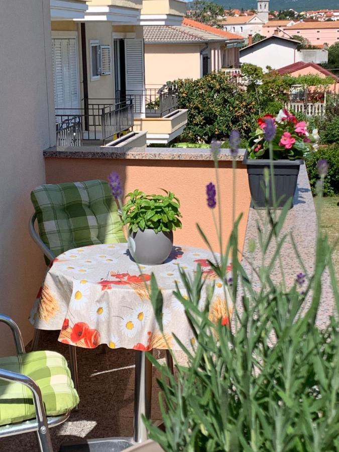 Apartment Close To Krk Town Centre Eksteriør billede